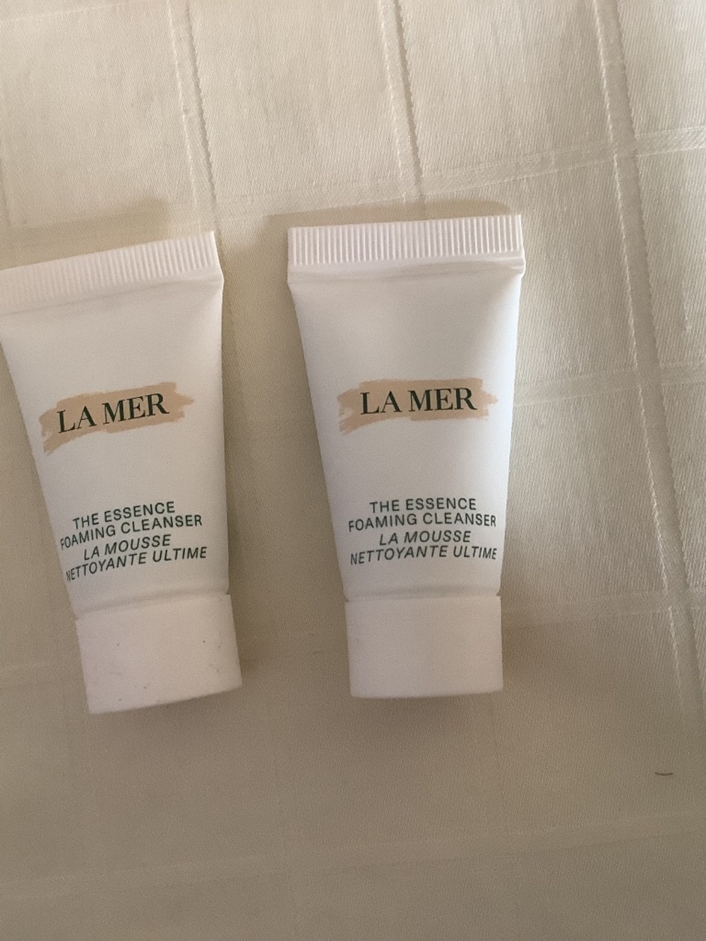 LA MER FOAMING CLEANSER .17oz./5ml BRAND NEW IN BOX~